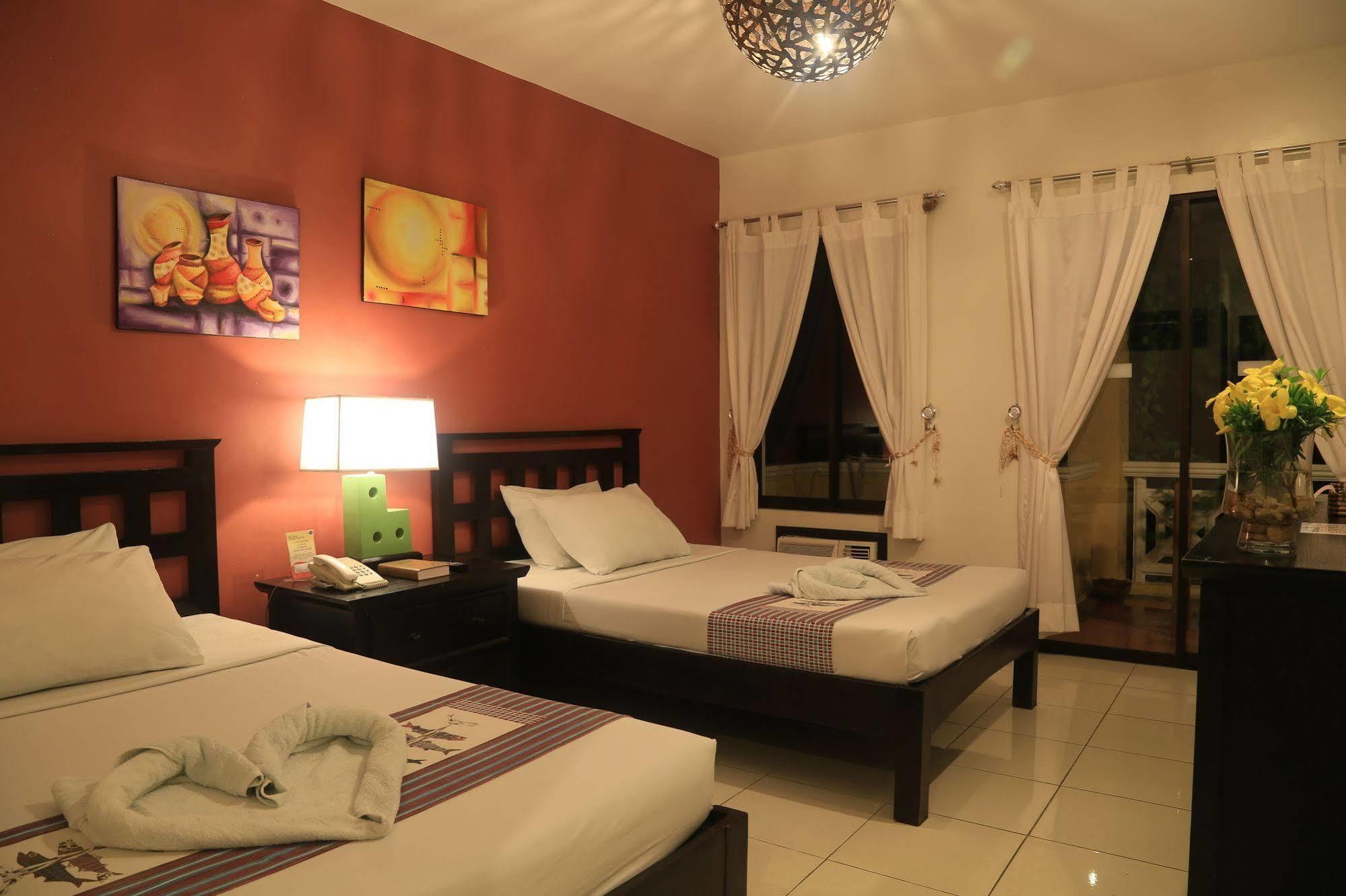 Puerto Del Sol Beach Resort And Hotel Club Bolinao Pangasinan Exterior foto