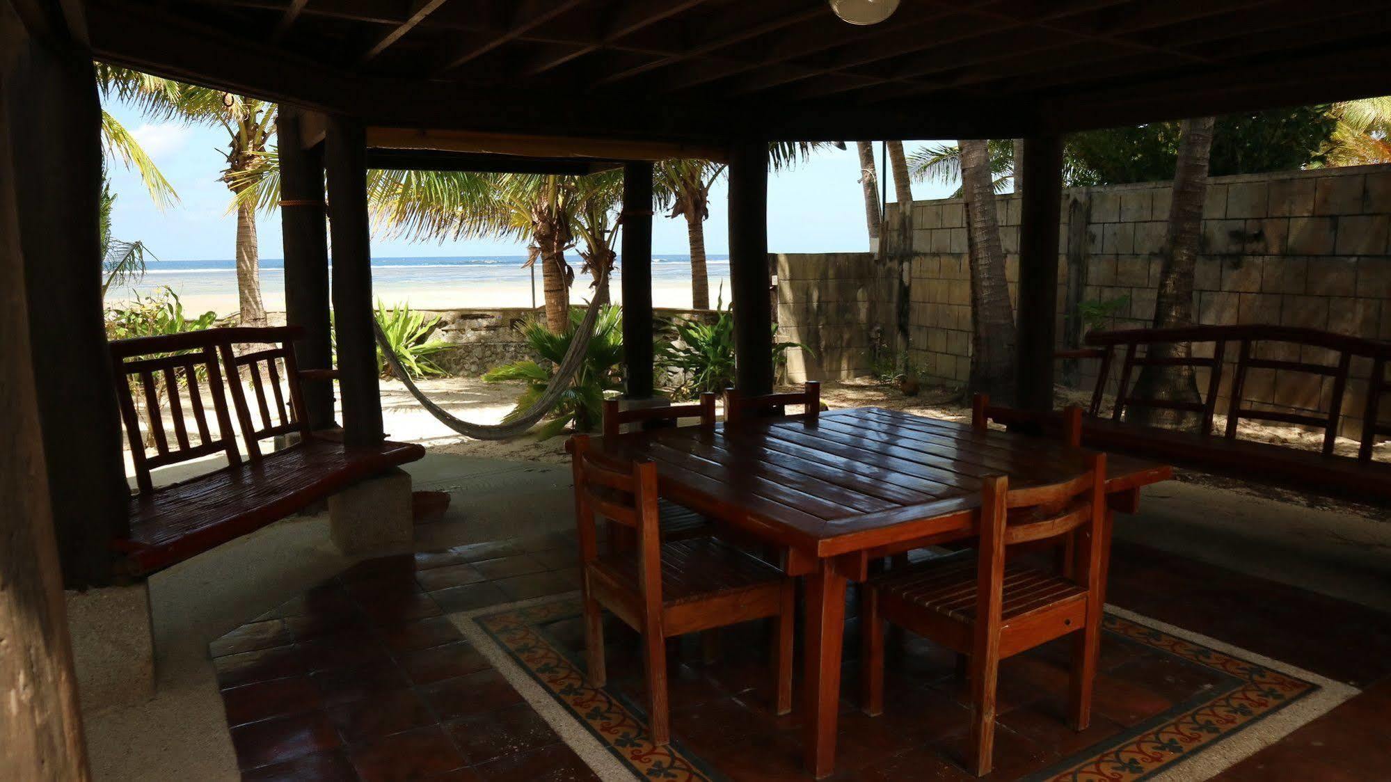 Puerto Del Sol Beach Resort And Hotel Club Bolinao Pangasinan Exterior foto